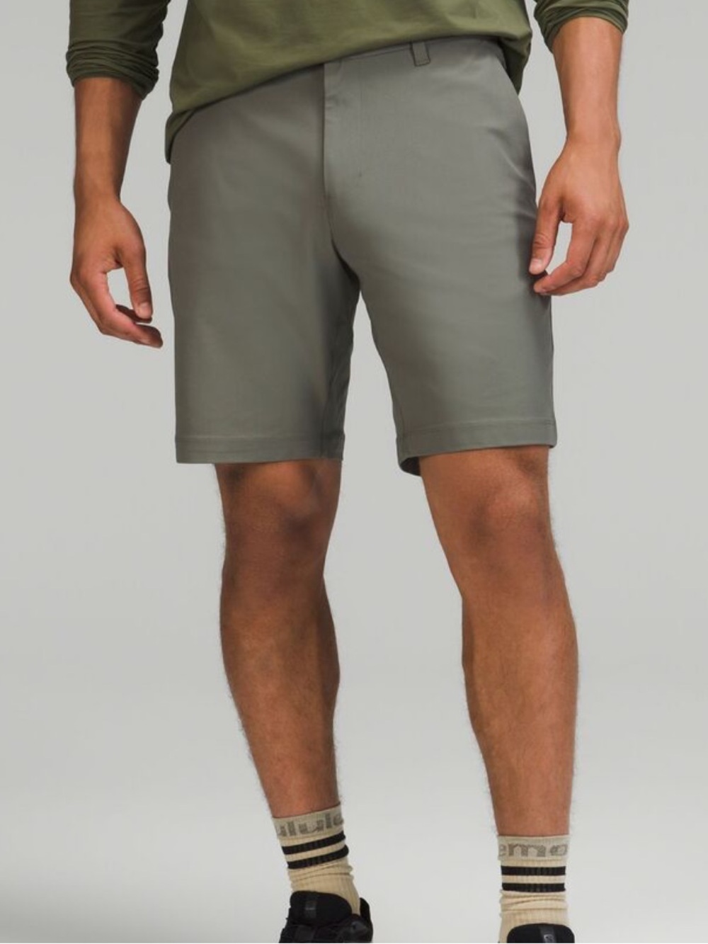 Lululemon Commission Short Relaxed *Warpstreme 11" Grey Sage size 33